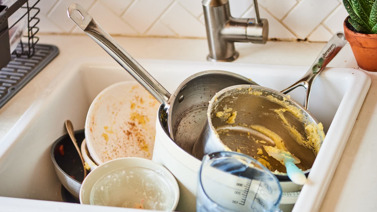 Clean Extra Messy Pots and Pans - Rusty Cast Iron, Burnt Enamel | The Kitchn