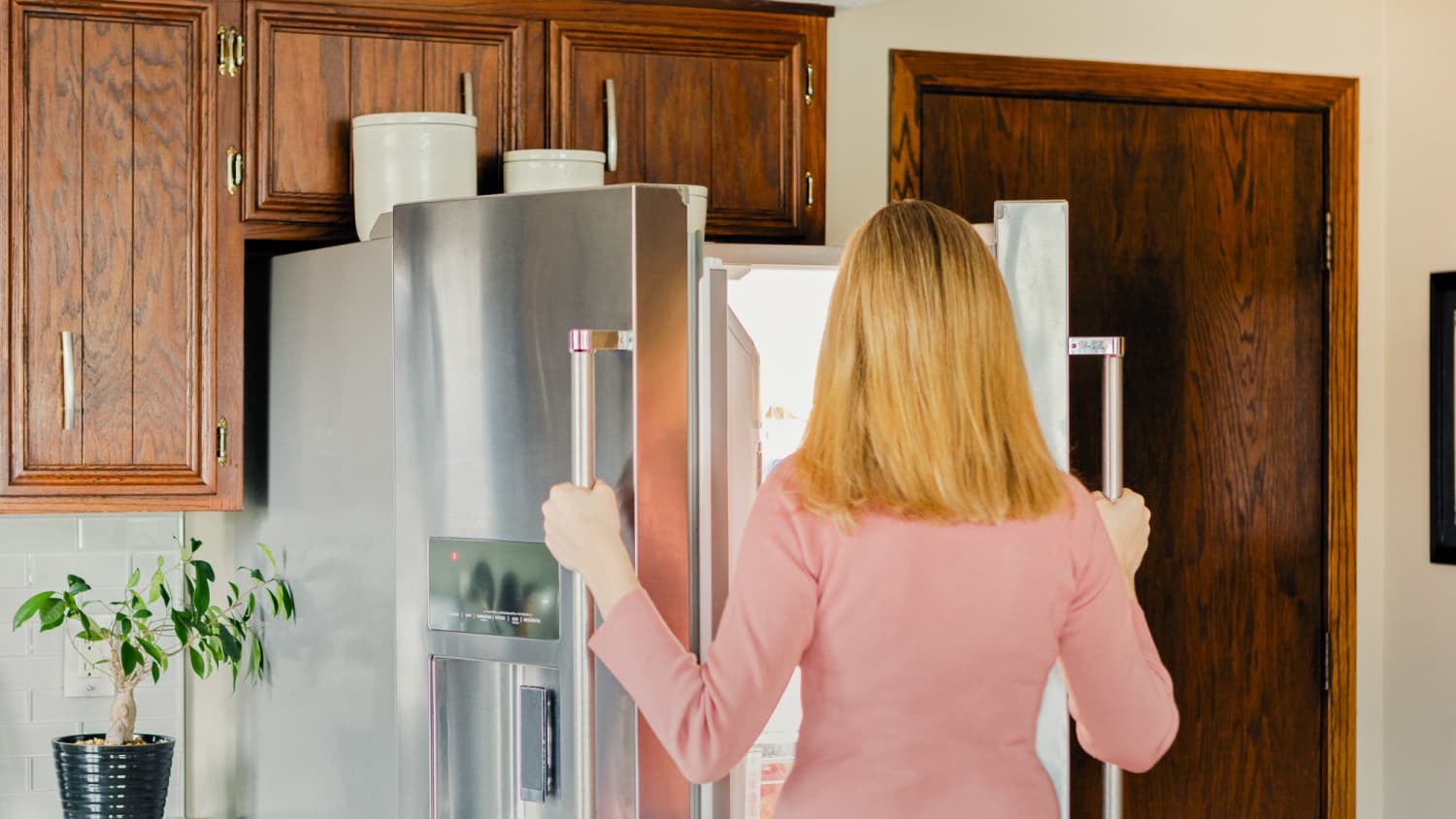 How a Binder Clip Can Help You Organize Your Fridge