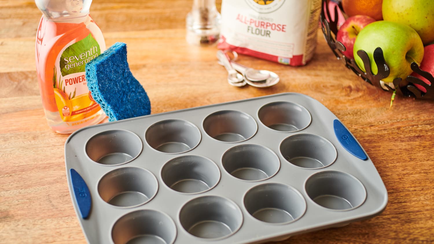 Mini Cupcake Pop Kit Set Nonstick 100% Silicone Mold w/ 24 Bake Cups