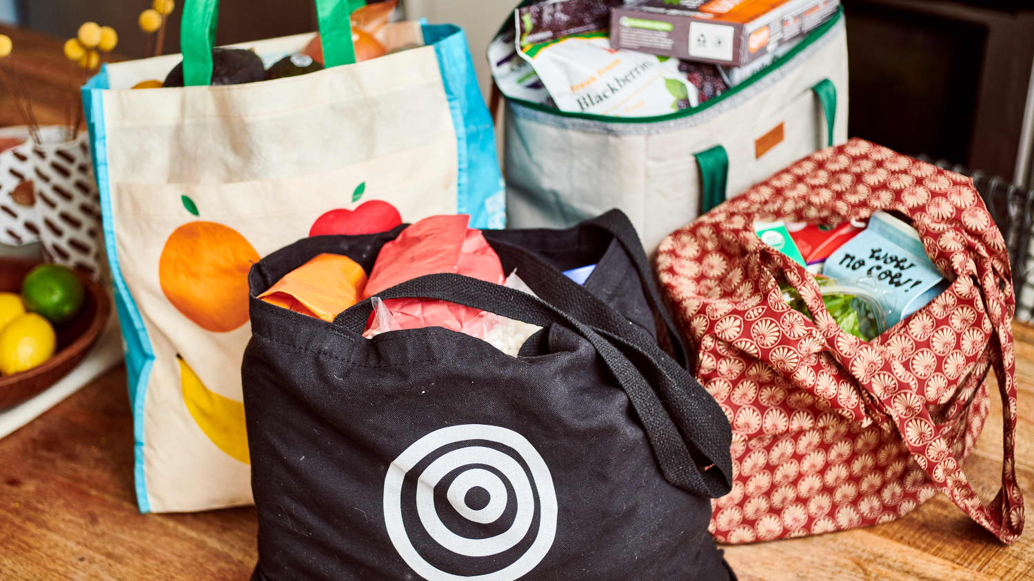 Best Storage Solution for Reusable Shopping Bags | Apartment Therapy