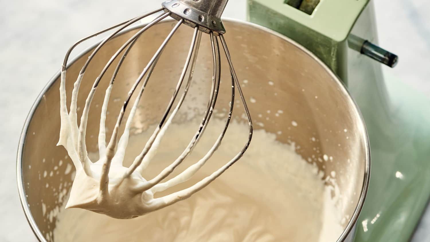 Can You Whip Cream With an Immersion Blender: Easy & Quick Tips