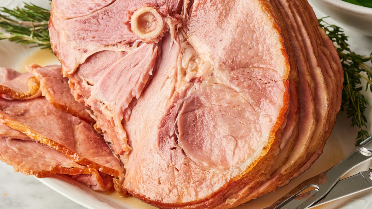 How To Make Honey Glazed Ham In The Slow Cooker Kitchn