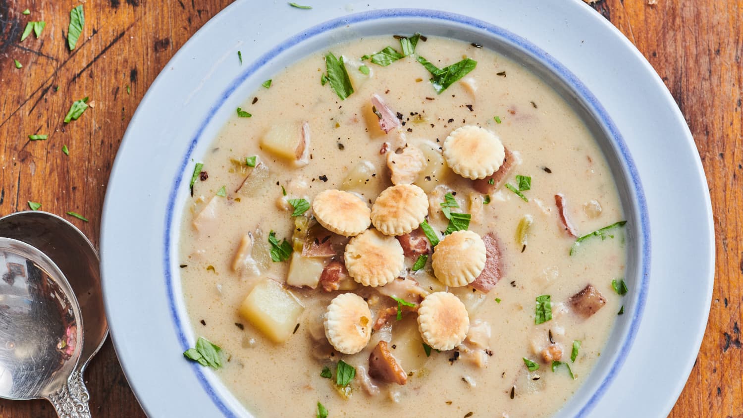 Homemade New England Clam Chowder with Fresh Clams - Cuisine