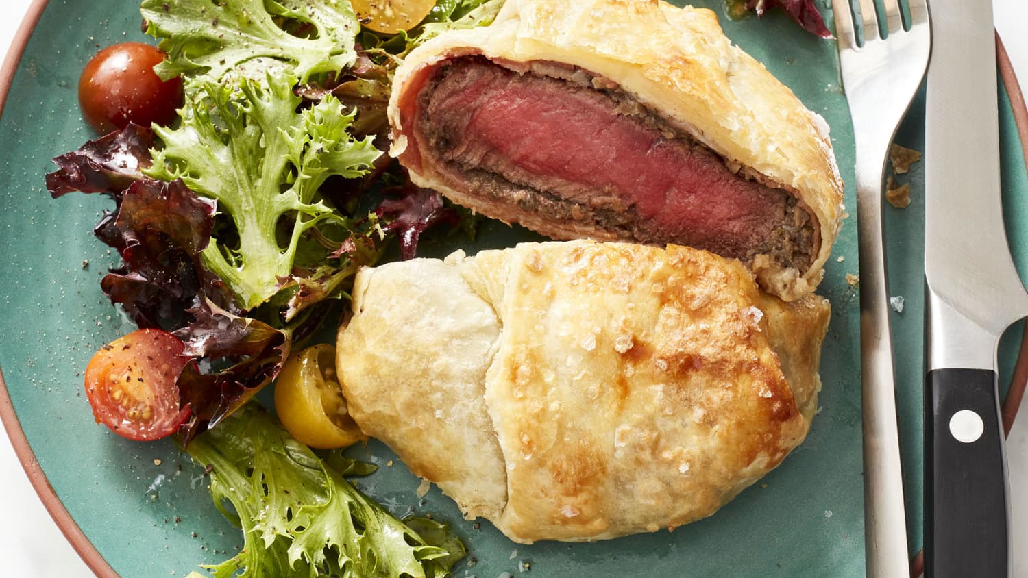 Individual Beef Wellingtons Recipe (Mini Beef Wellington) The Kitchn