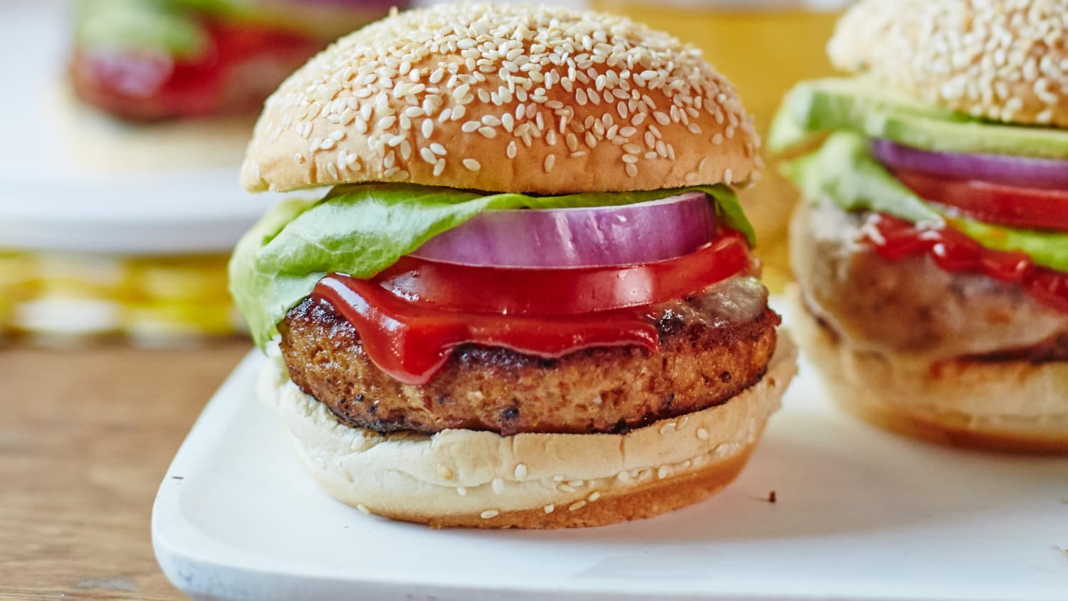 How To Make Juicy Turkey Burgers Easy Turkey Burger Recipe Kitchn