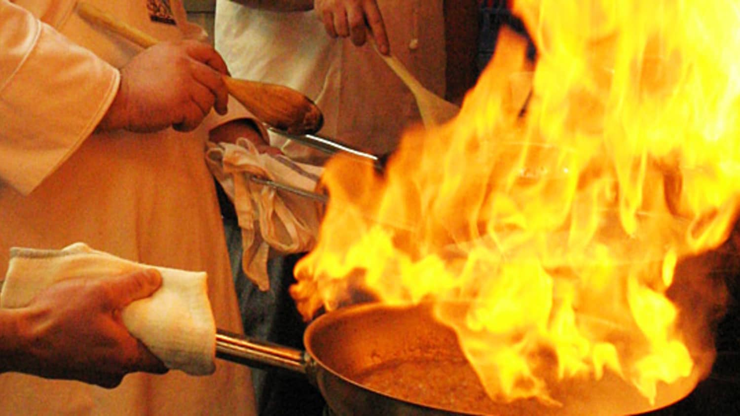 Kitchen Safety: How To Put Out A Grease Fire | Kitchn