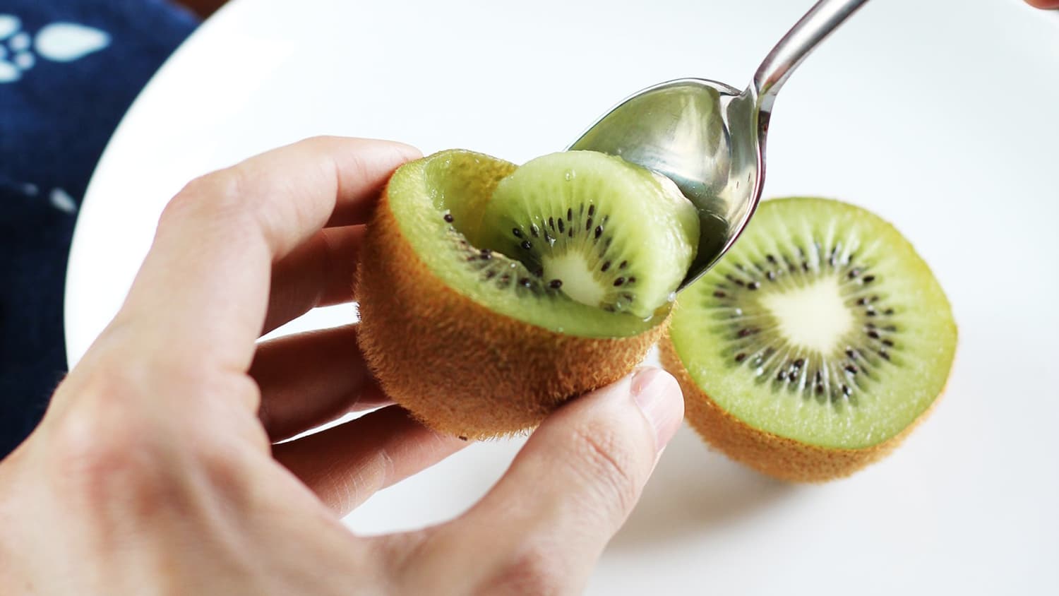 Did You Know You Can Eat a Kiwi With a Spoon? | Kitchn