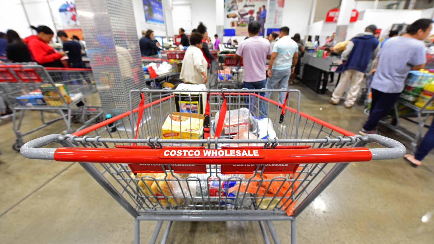 The Best Time To Shop At Costco For Uncrowded Aisles