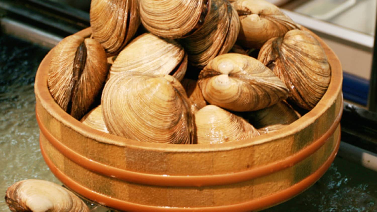 What S The Difference Little Neck Cherry Stone Top Neck And Quahog Clams Kitchn The clam chowder originated from the eastern united states. little neck cherry stone top neck