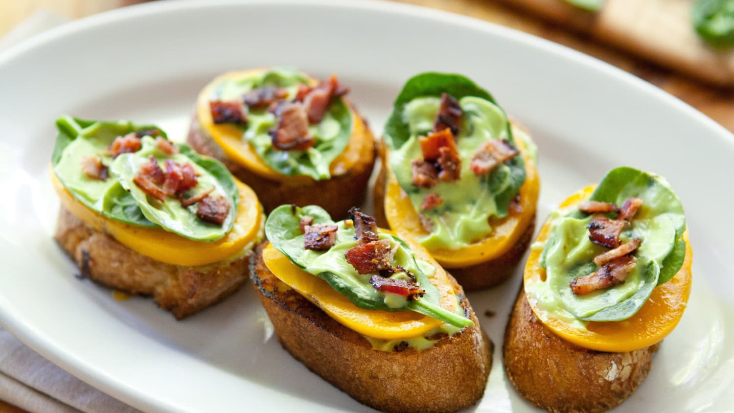 Recipe Blt Bites With Avocado Cream Kitchn
