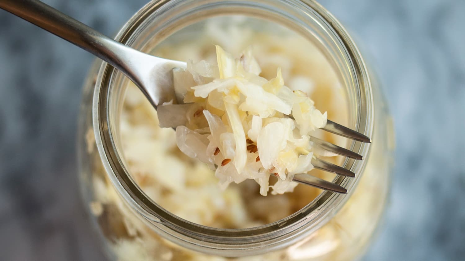 How to Make Sauerkraut (Easy Mason Jar Recipe)