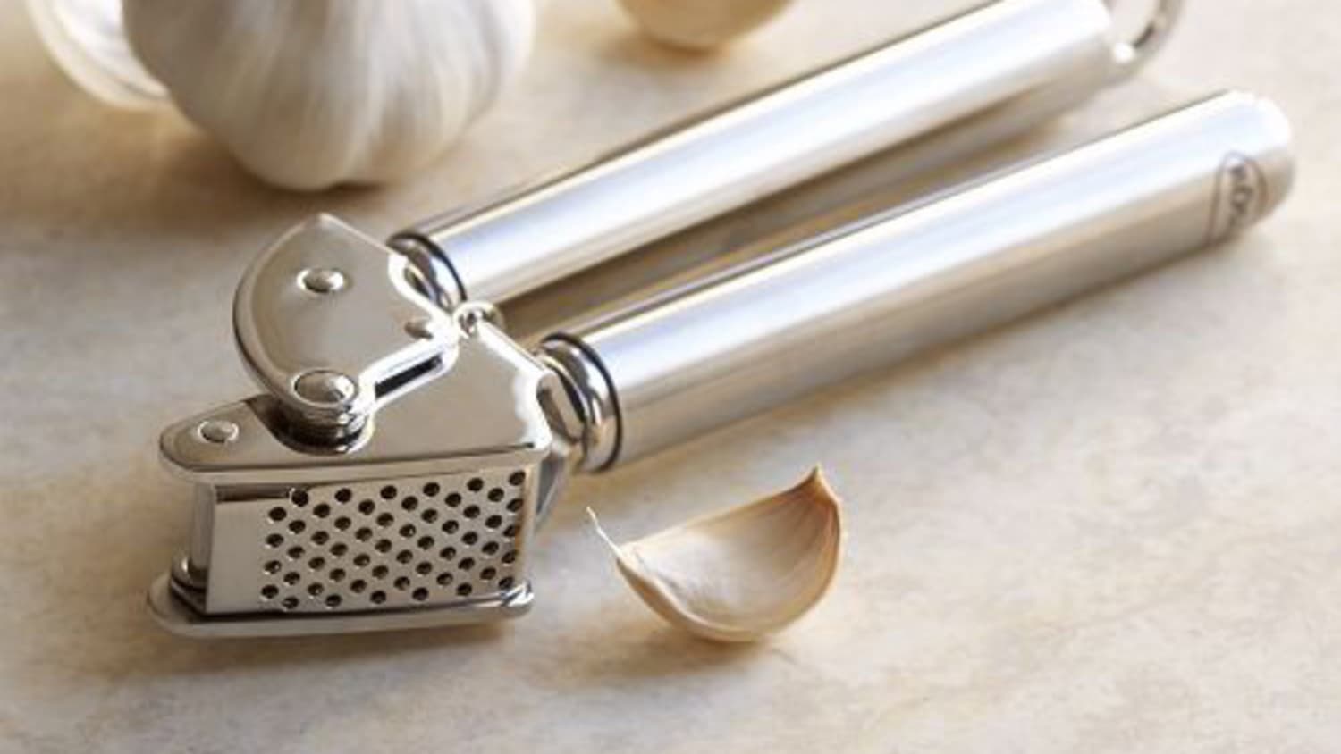 Stainless Steel Garlic Press - Artisan Cooking