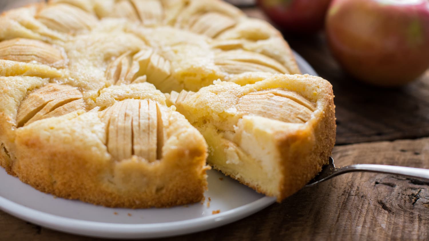 Traditional German Apple Cake Recipe Sunken Apple Cake Versunkener Apfelkuchen Kitchn