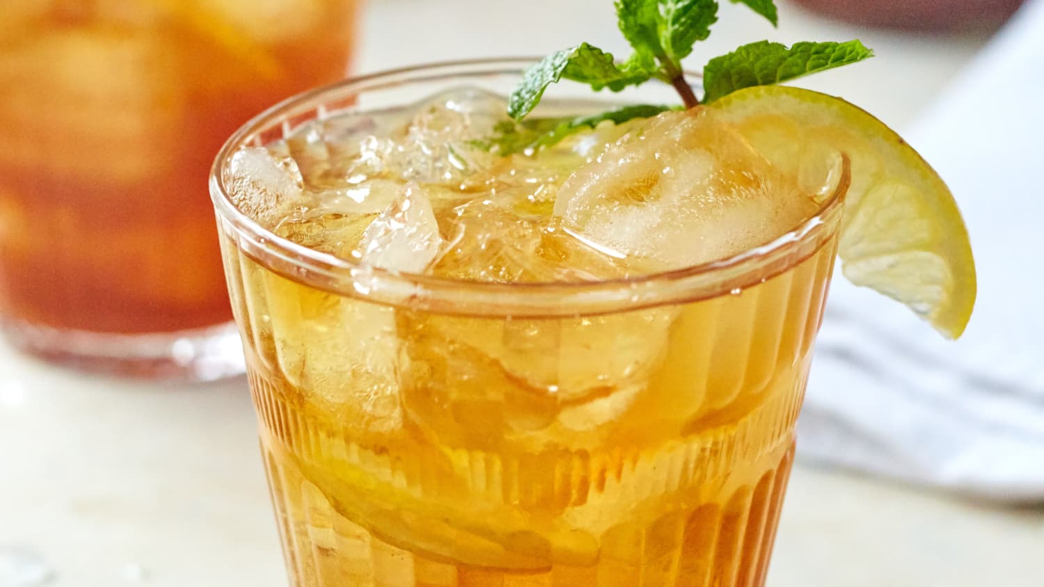 3 Ingredient Sweet Tea Bourbon Cocktail Kitchn