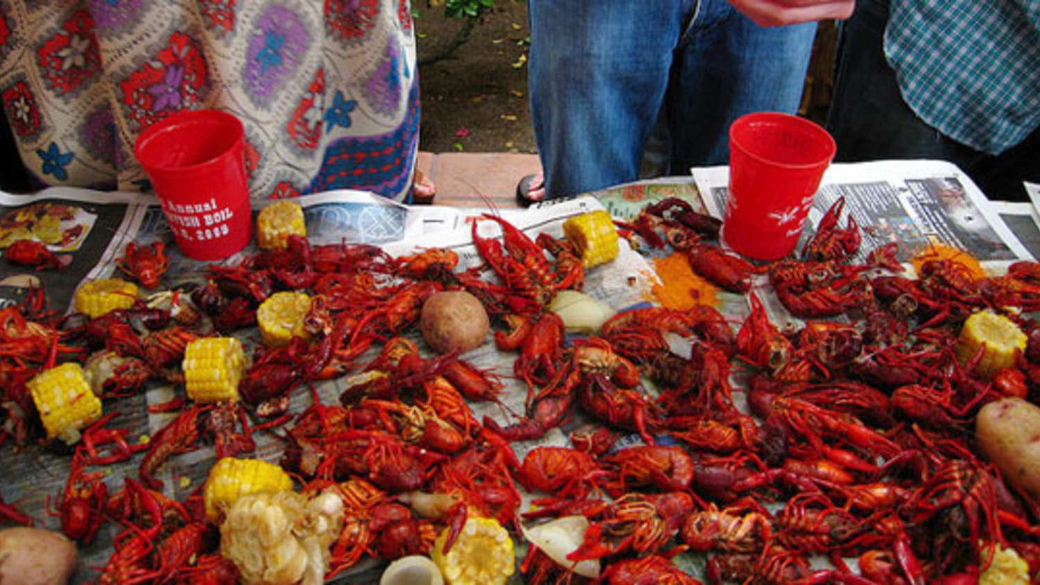 Get Messy 5 Tips For Hosting A Crawfish Boil Kitchn