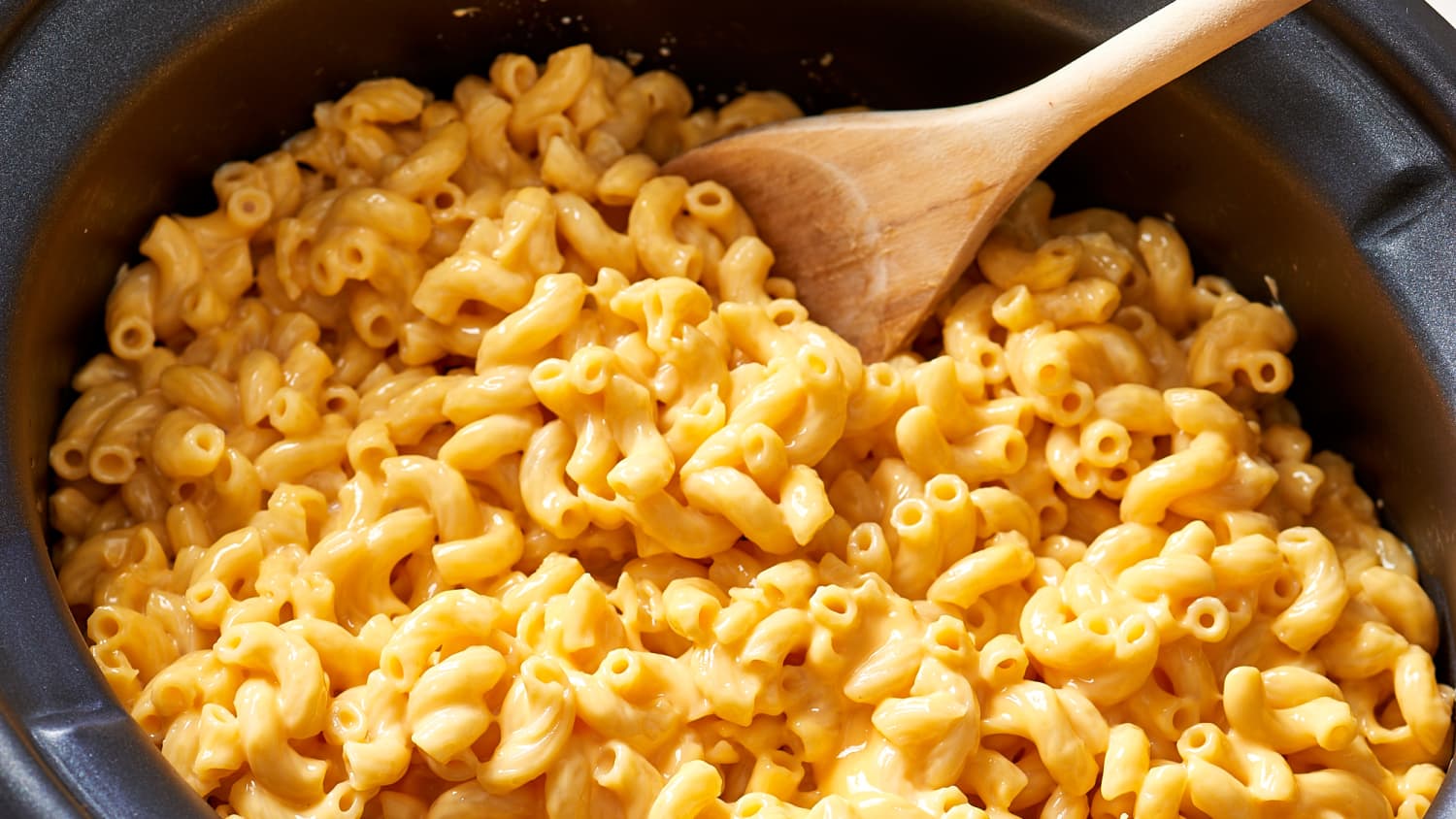 How To Make Mac and Cheese in the Slow Cooker | Recipe Cart