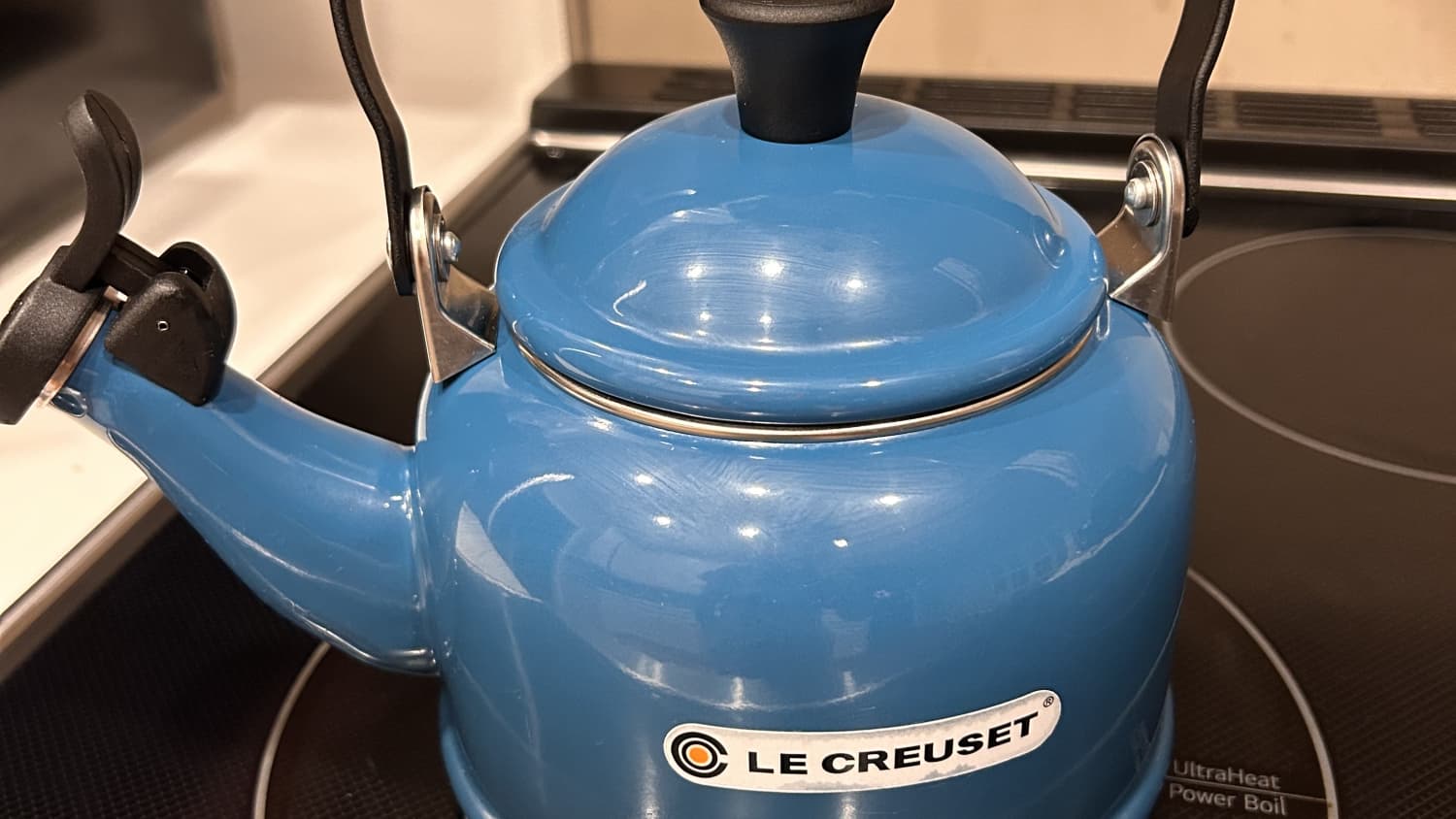 Le creuset demi tea kettle clearance