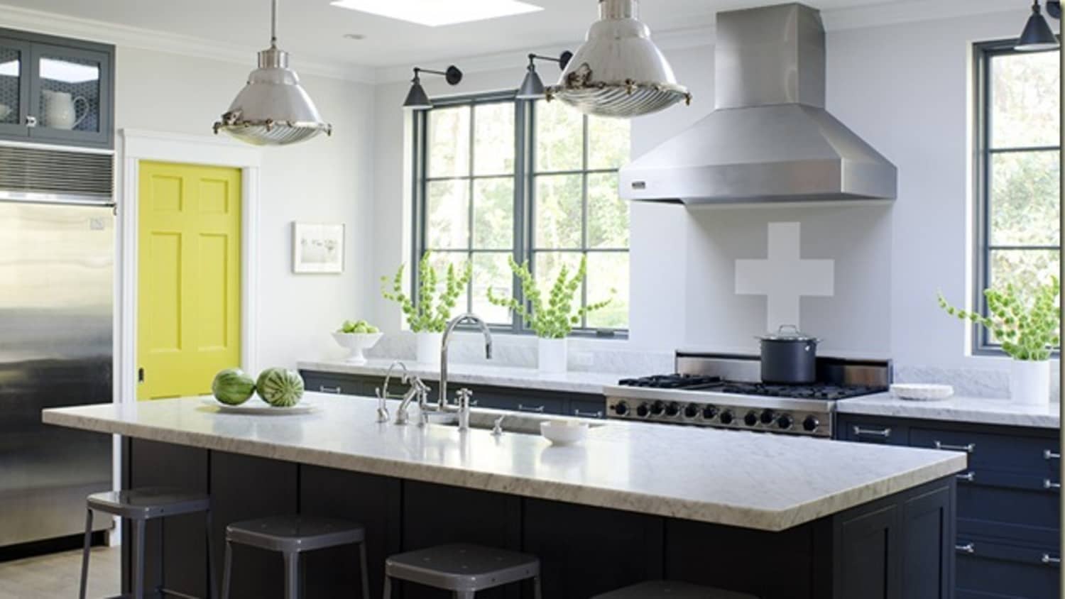 Kitchen Backsplash Without Upper Things In The Kitchen