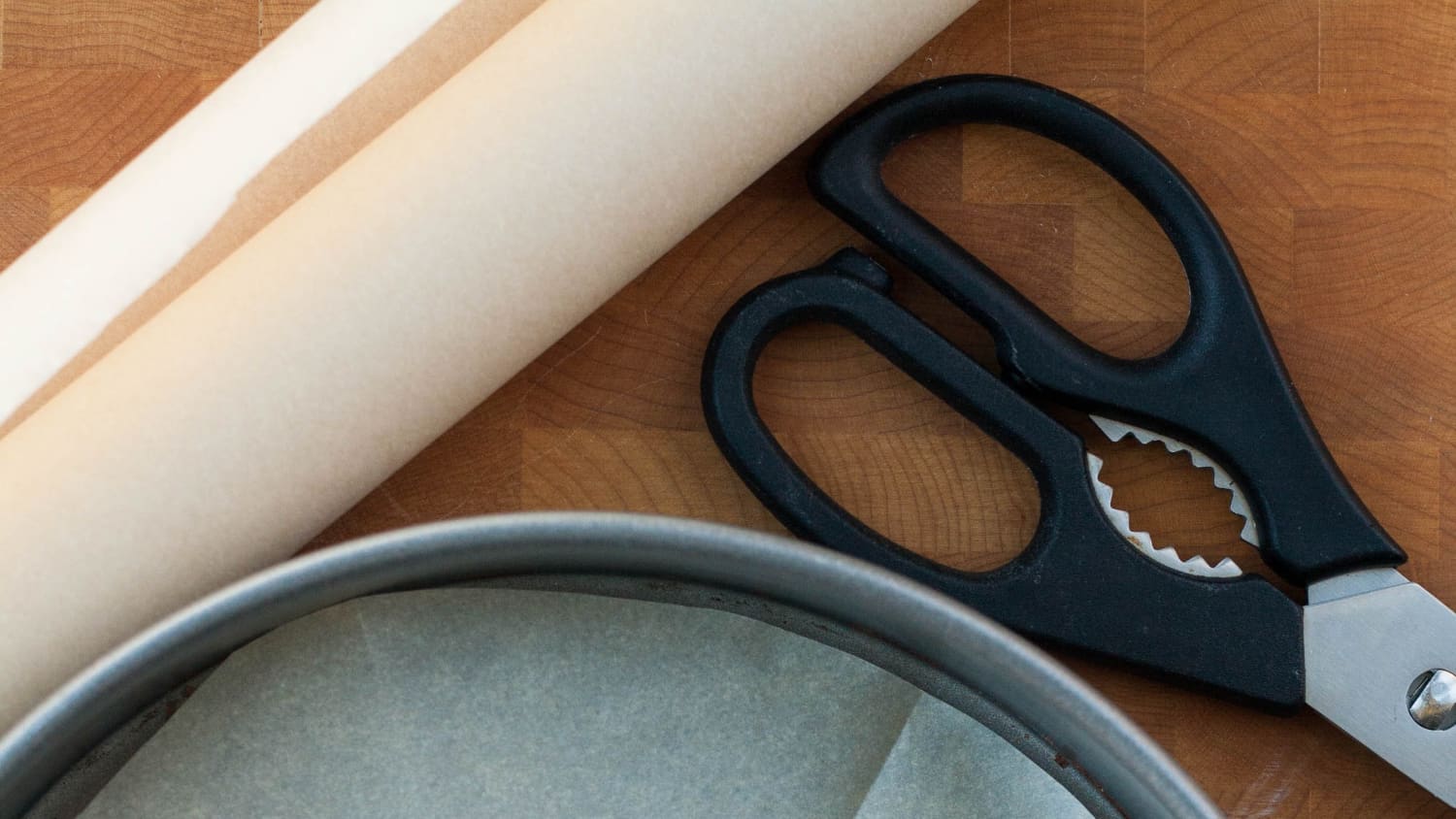 Parchment paper round cake pan on sale