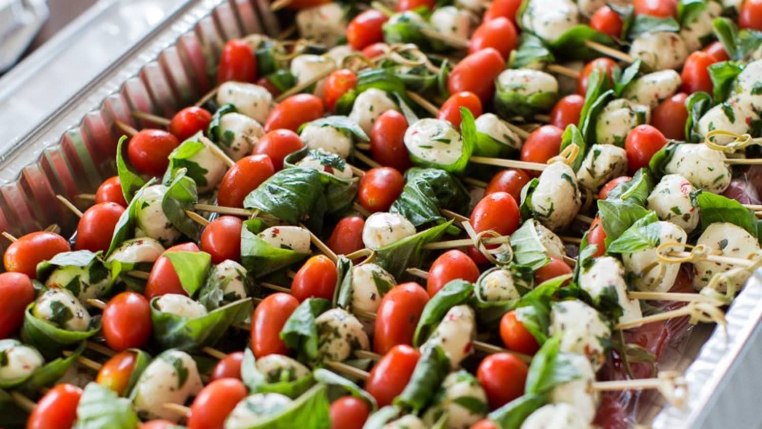 Average cost of wedding catering for 200 guests sales