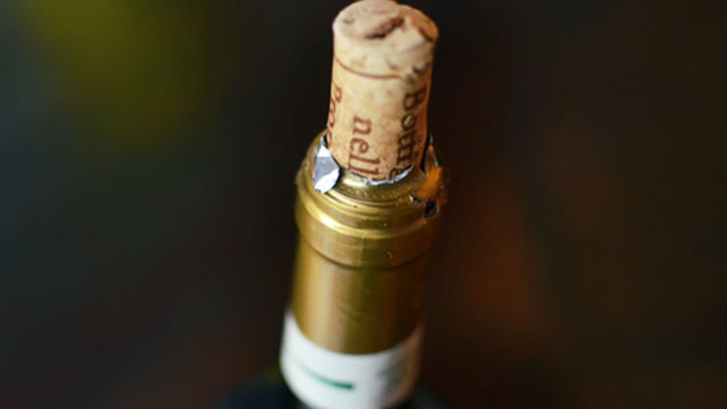 Corking wine discount