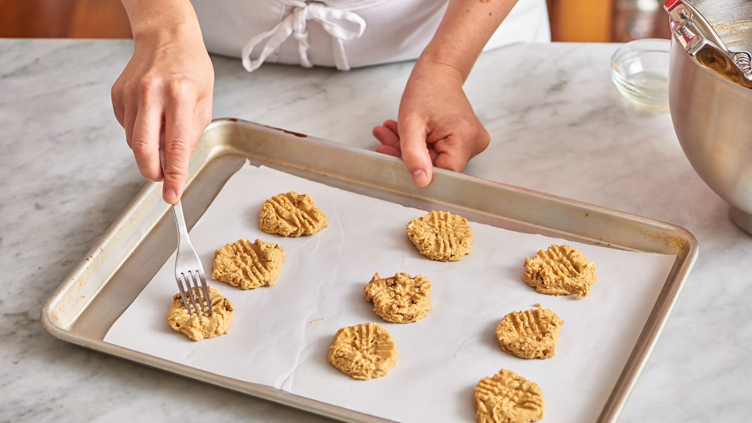 Cookie baking tray hot sale
