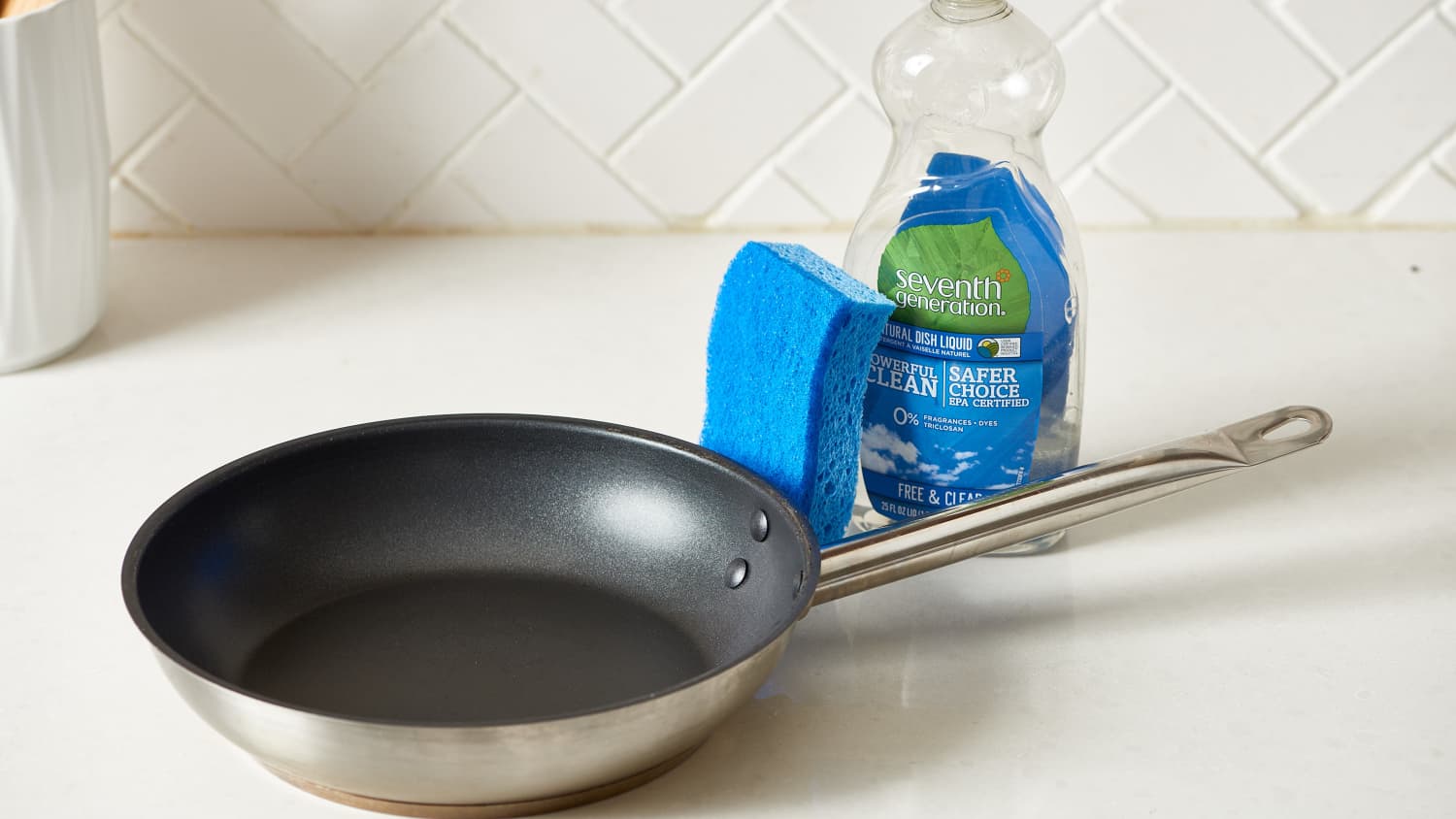 Can i put a nonstick pan in the oven cheap