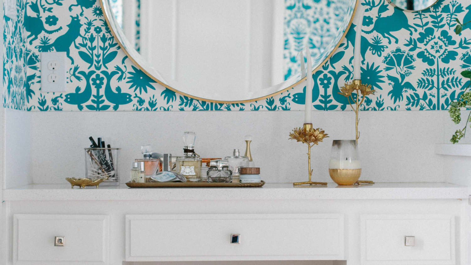 Bathroom Storage Diy Magnetic Makeup Organizer Apartment Therapy