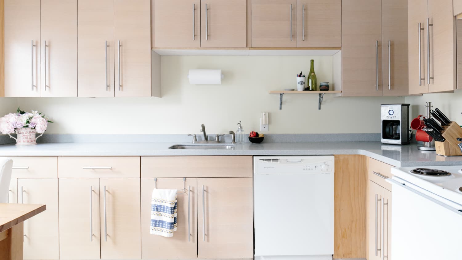 10 Ways To Get Sticky Cooking Grease Off Cupboards Kitchn