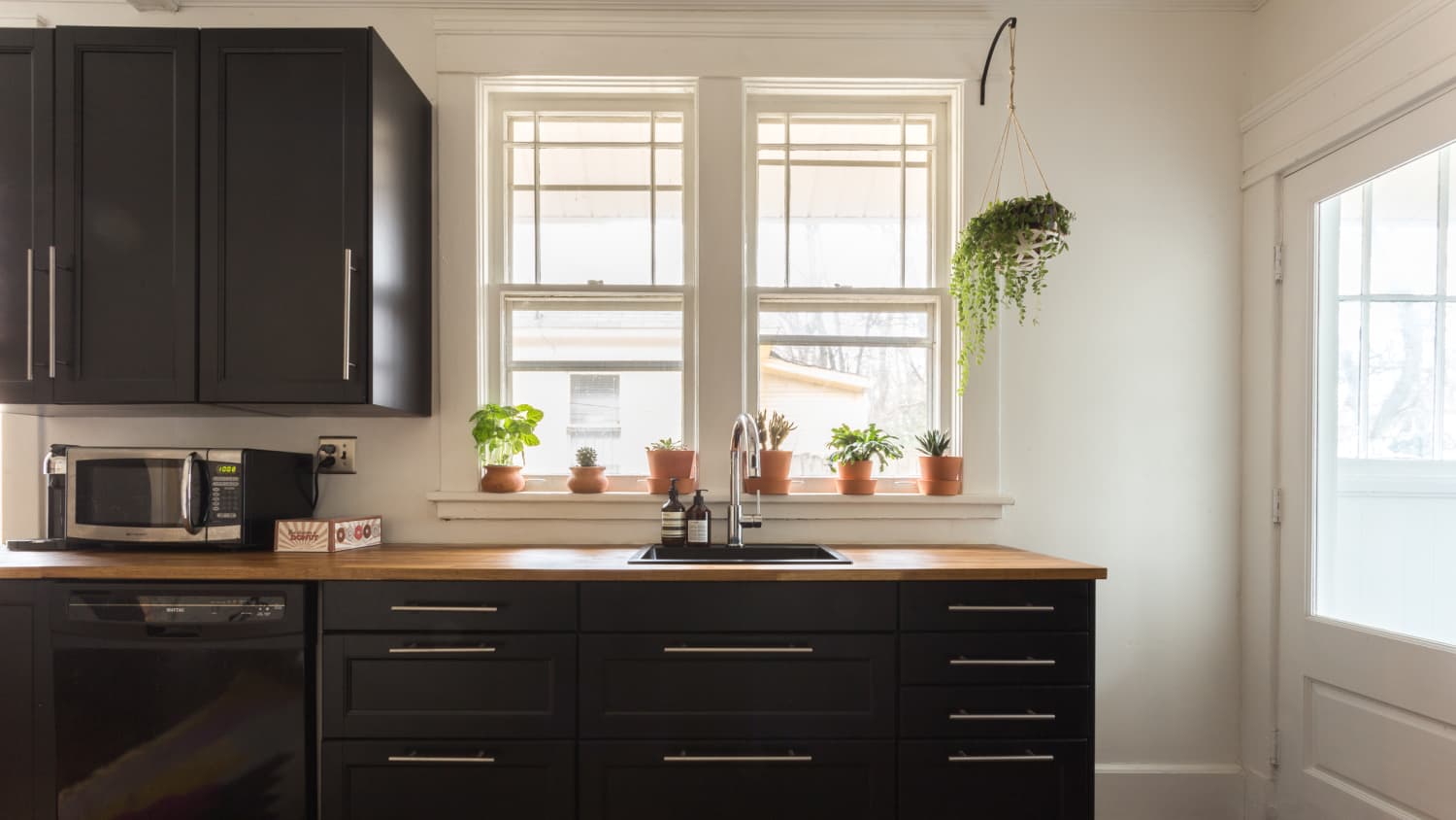 Black Kitchen Sink Pros Cons Apartment Therapy