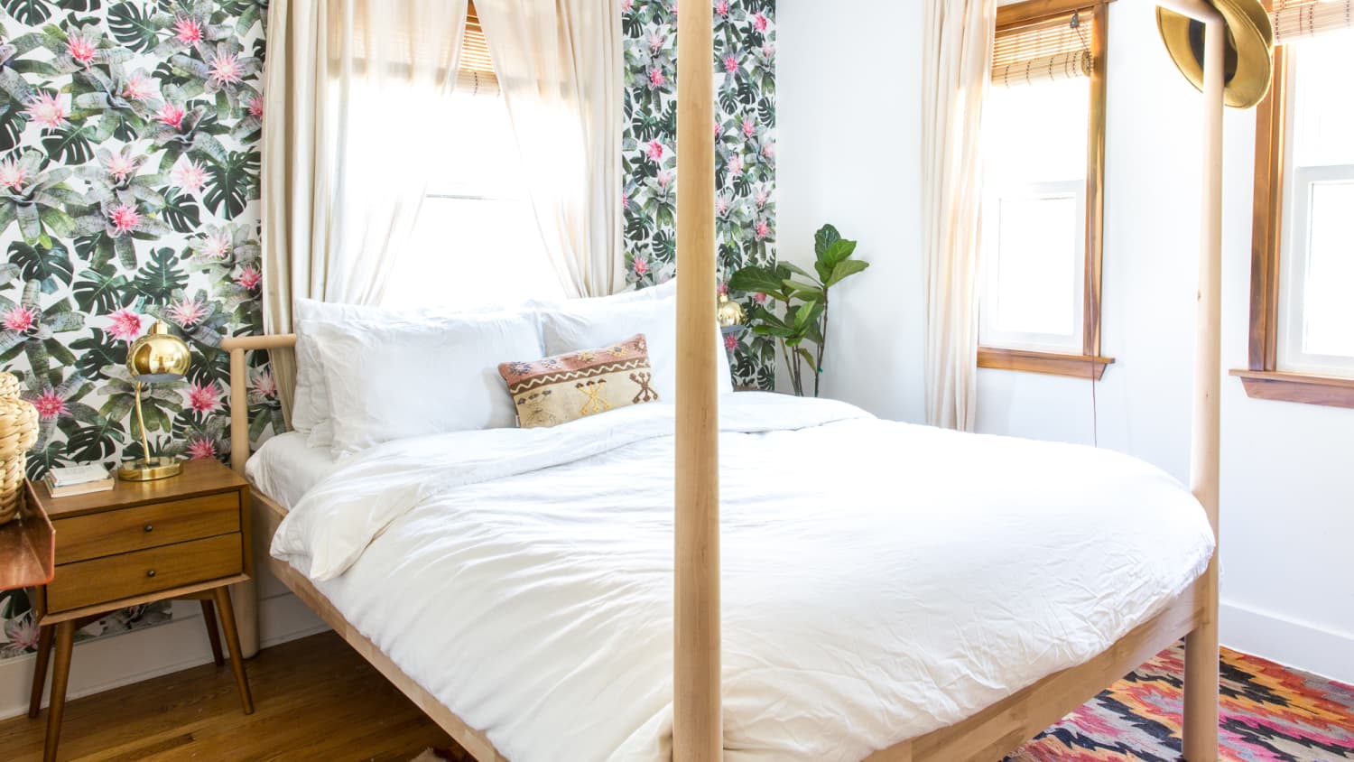 How To Pull Off Putting Furniture In Front Of A Window Apartment Therapy If your head faces the air conditioning, you will have bad luck and it is harmful to your fertility. how to pull off putting furniture in