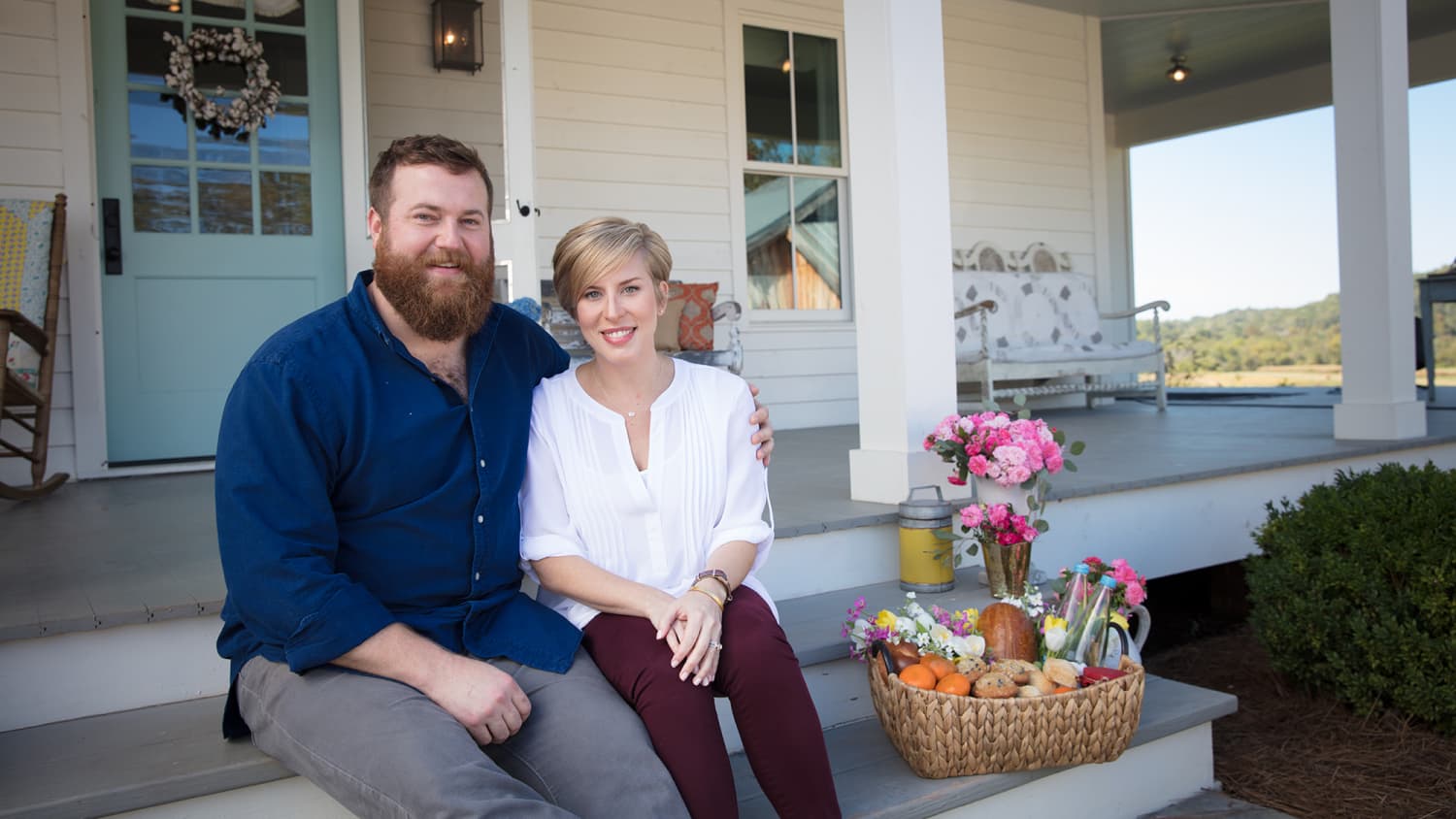 Hgtv S Home Town Takeover Will Renovate All Of Wetumpka Alabama Apartment Therapy