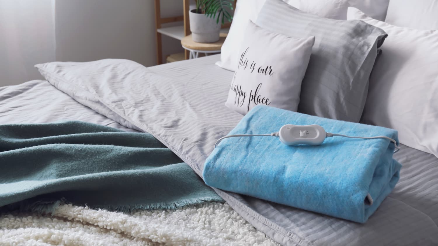 Electric blanket under hotsell comforter