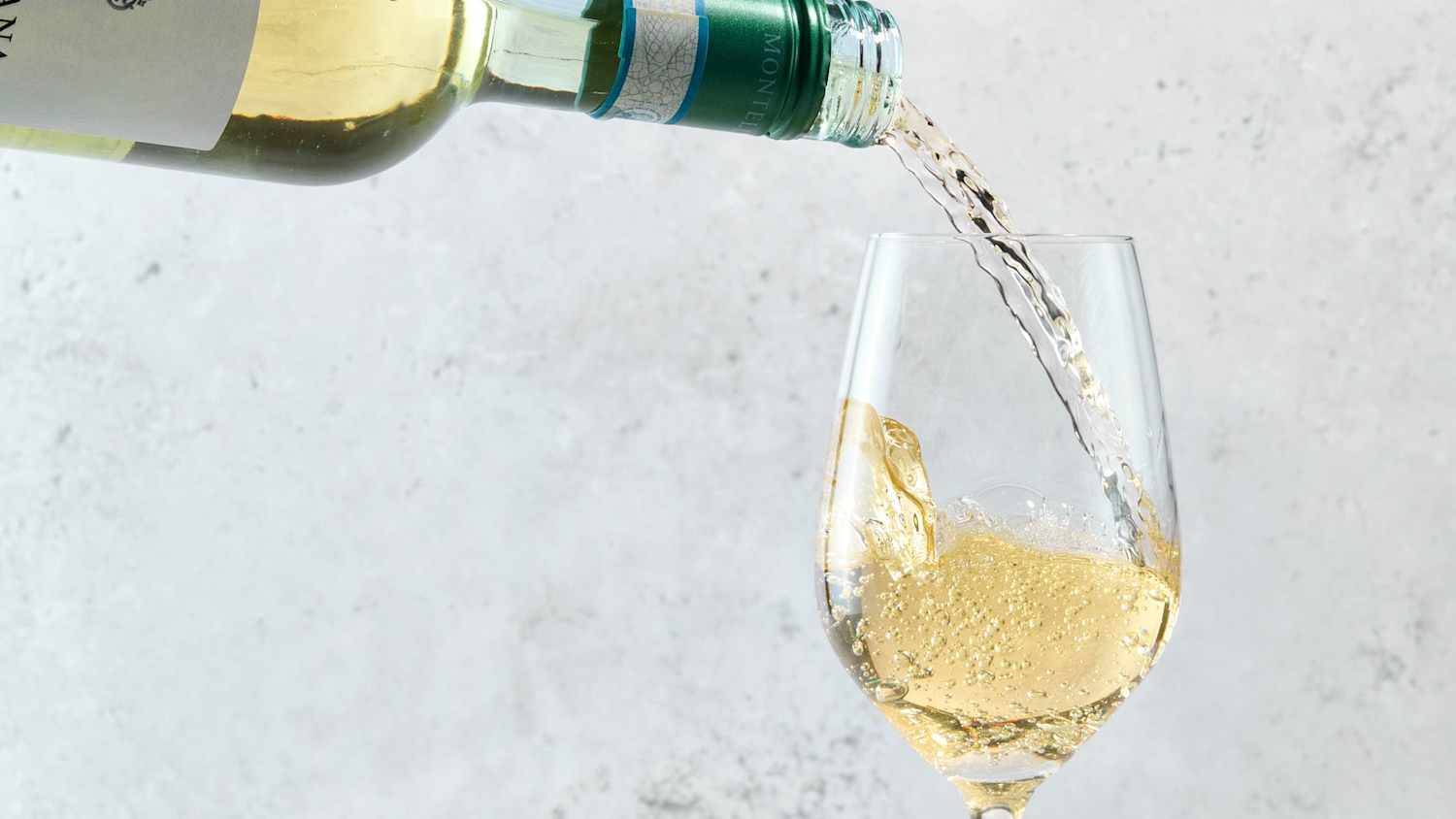 How Many Glasses of Wine Are in a Bottle? | The Kitchn