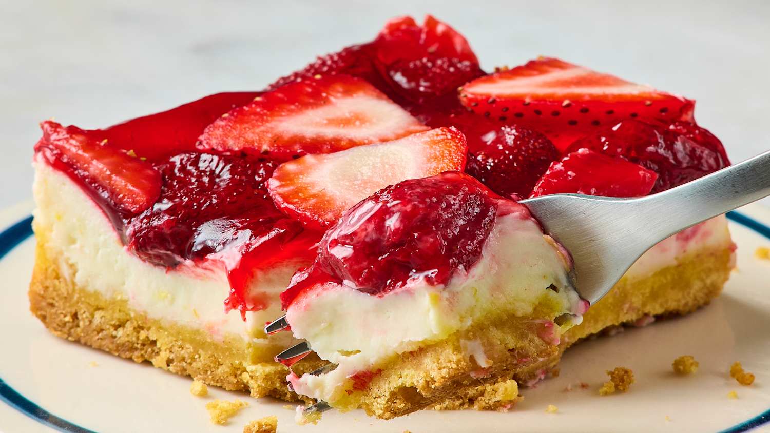 strawberry cake　1207 It's wonderfully serendipitous when the color scheme and