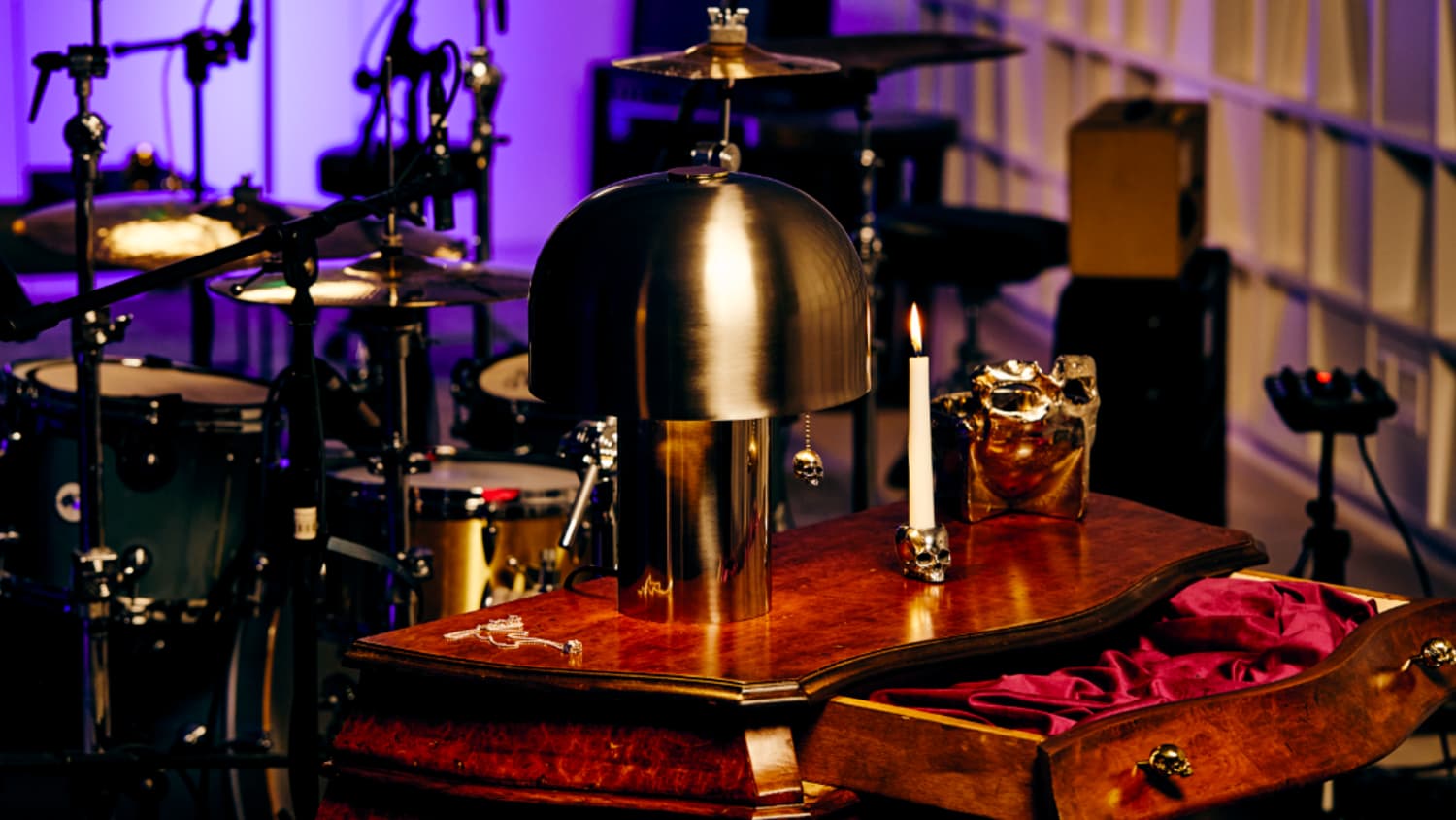 travis-barker-skull-homeware