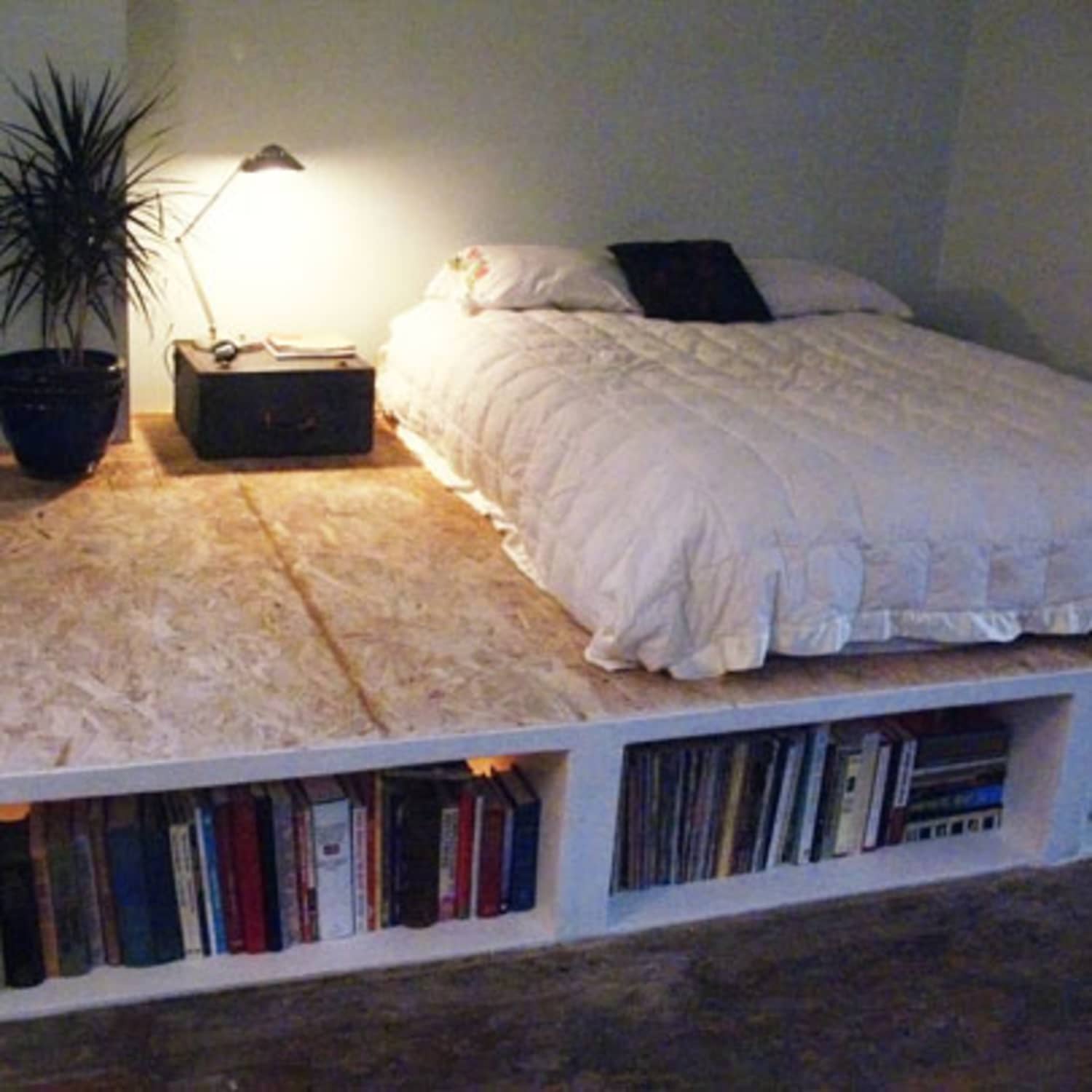 Look Diy Platform Bed With Storage Apartment Therapy