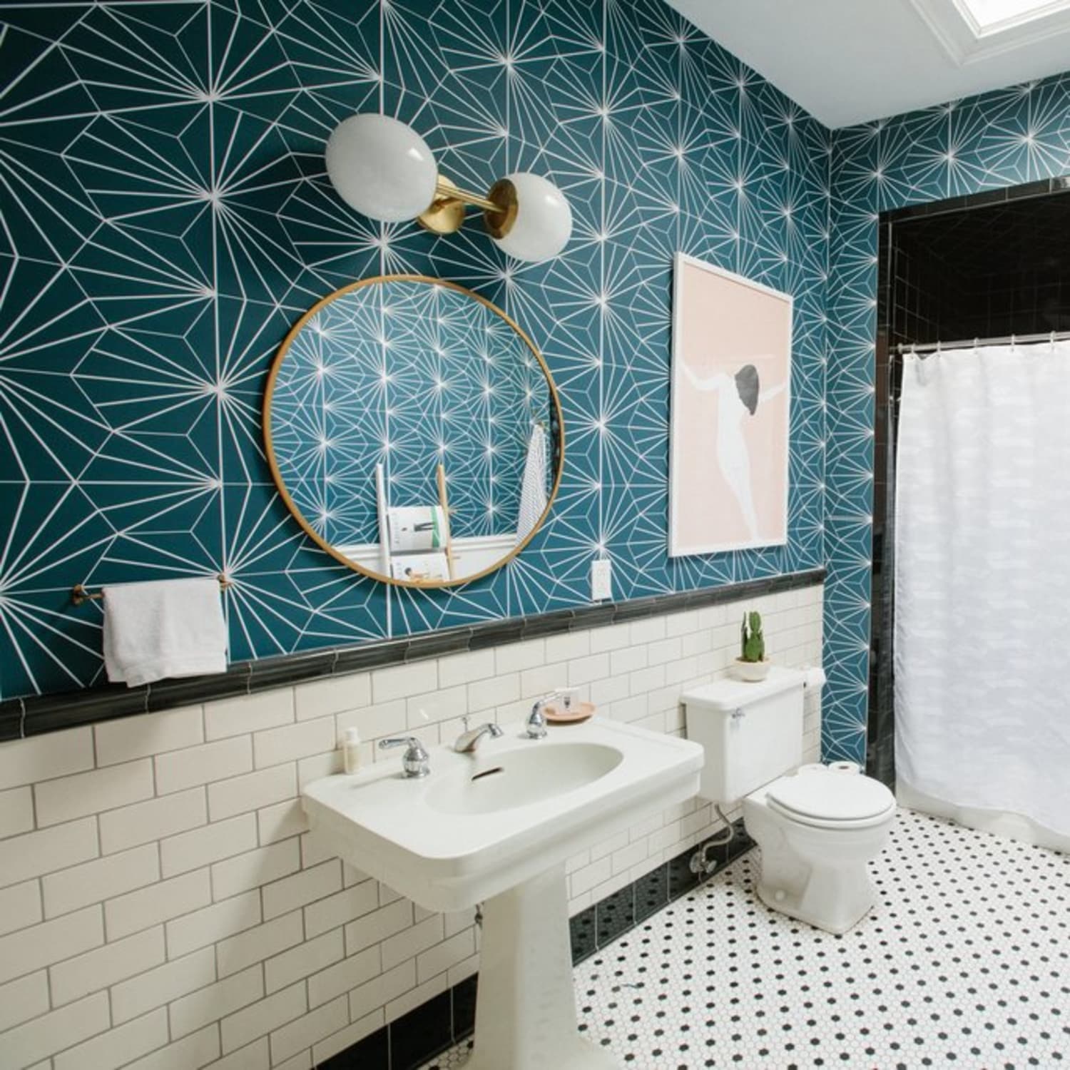 Renter Friendly Wallpaper - Removable Graphic Wallpaper ...