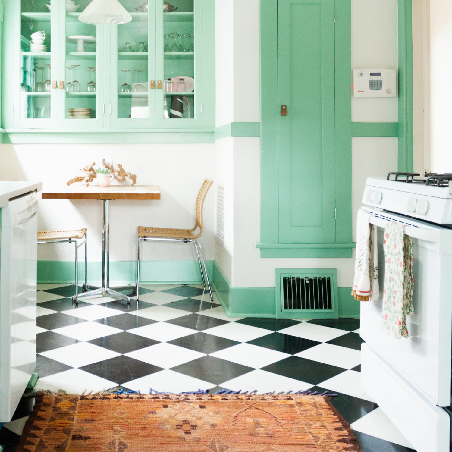 The Key To Color Confidence The 60 30 10 Rule Apartment Therapy