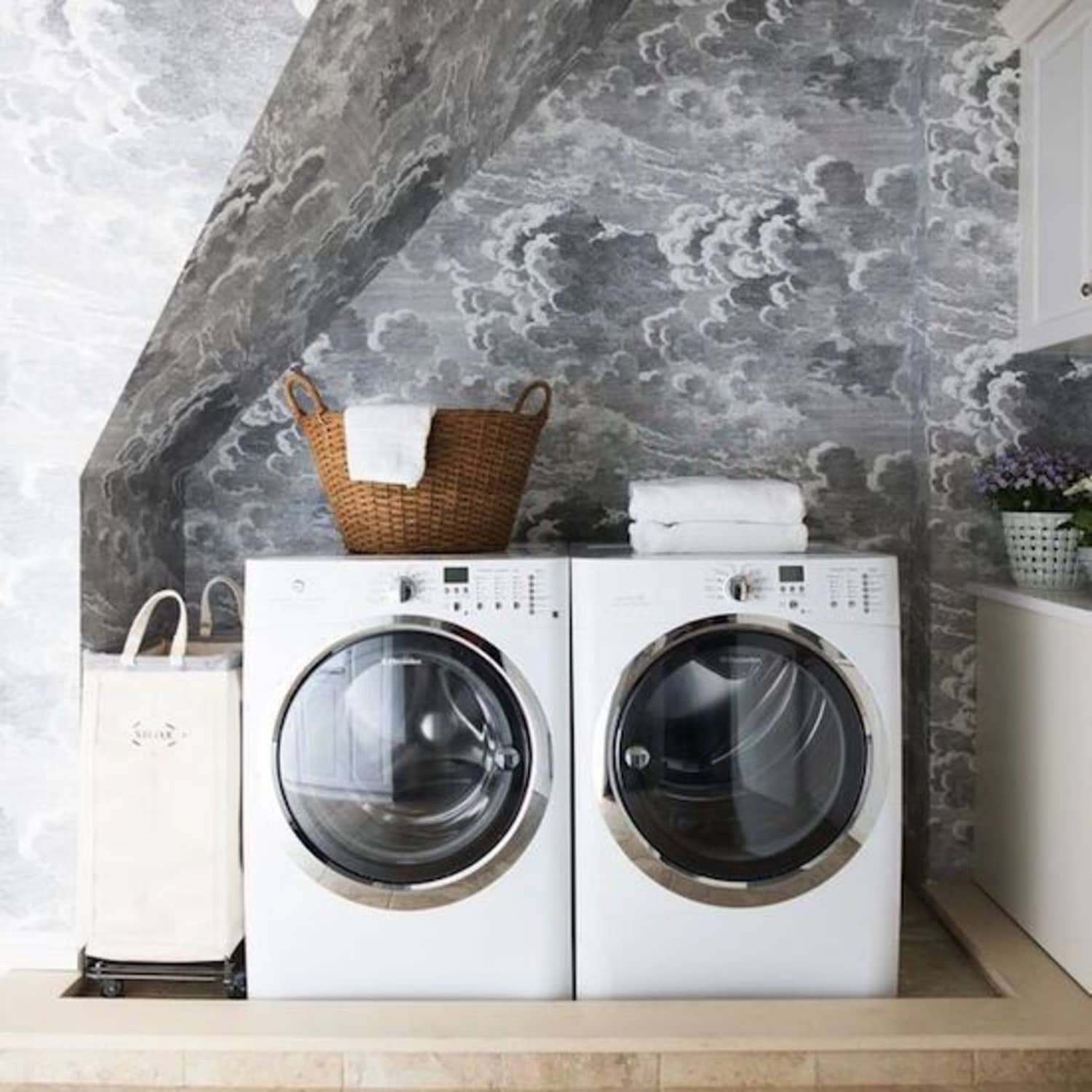 Black White Done Right Little Laundry Rooms With Big Style Apartment Therapy