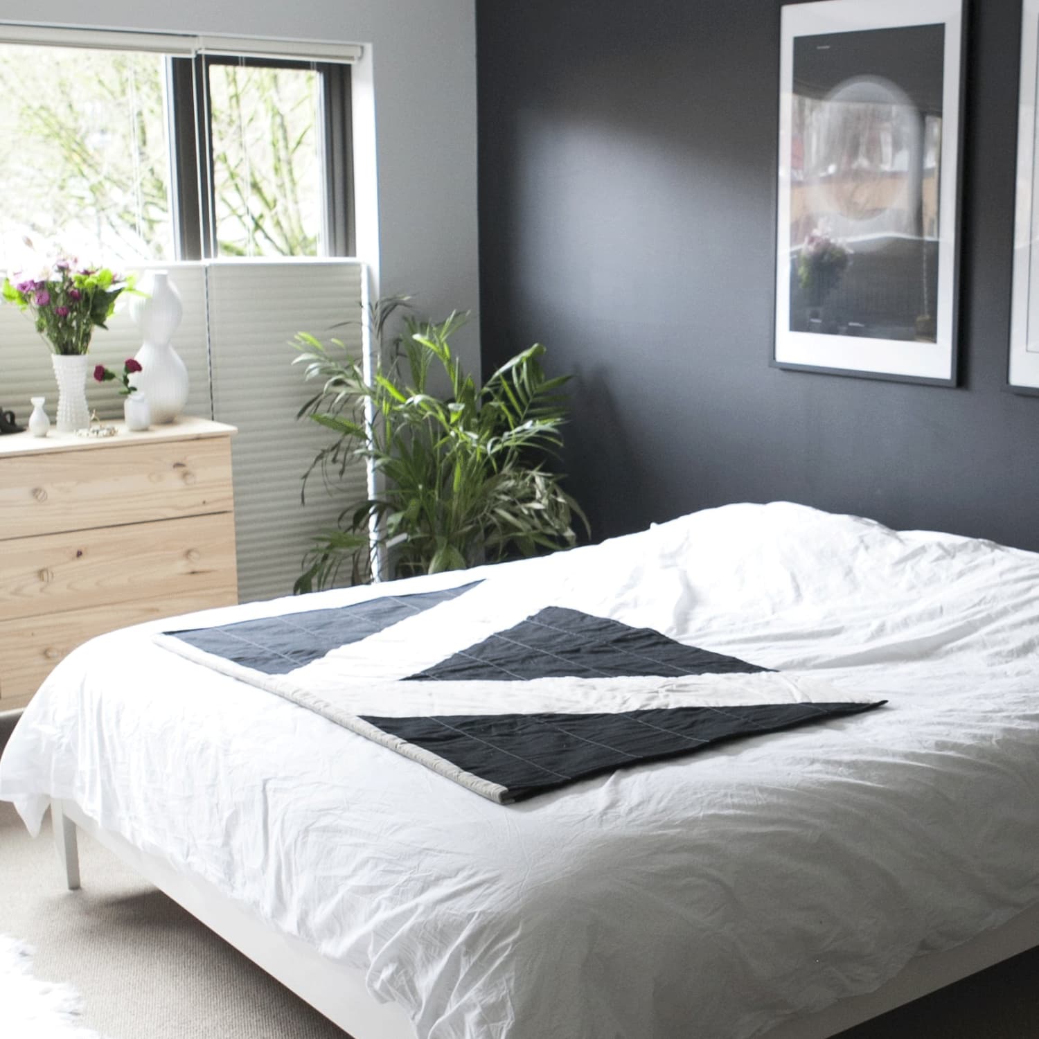 House Tour A Minimal Bold Graphic Condo In Portland Apartment Therapy
