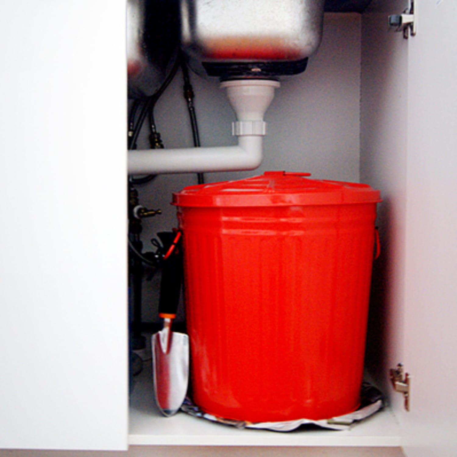 How To Make Your Own Indoor Compost Bin Apartment Therapy