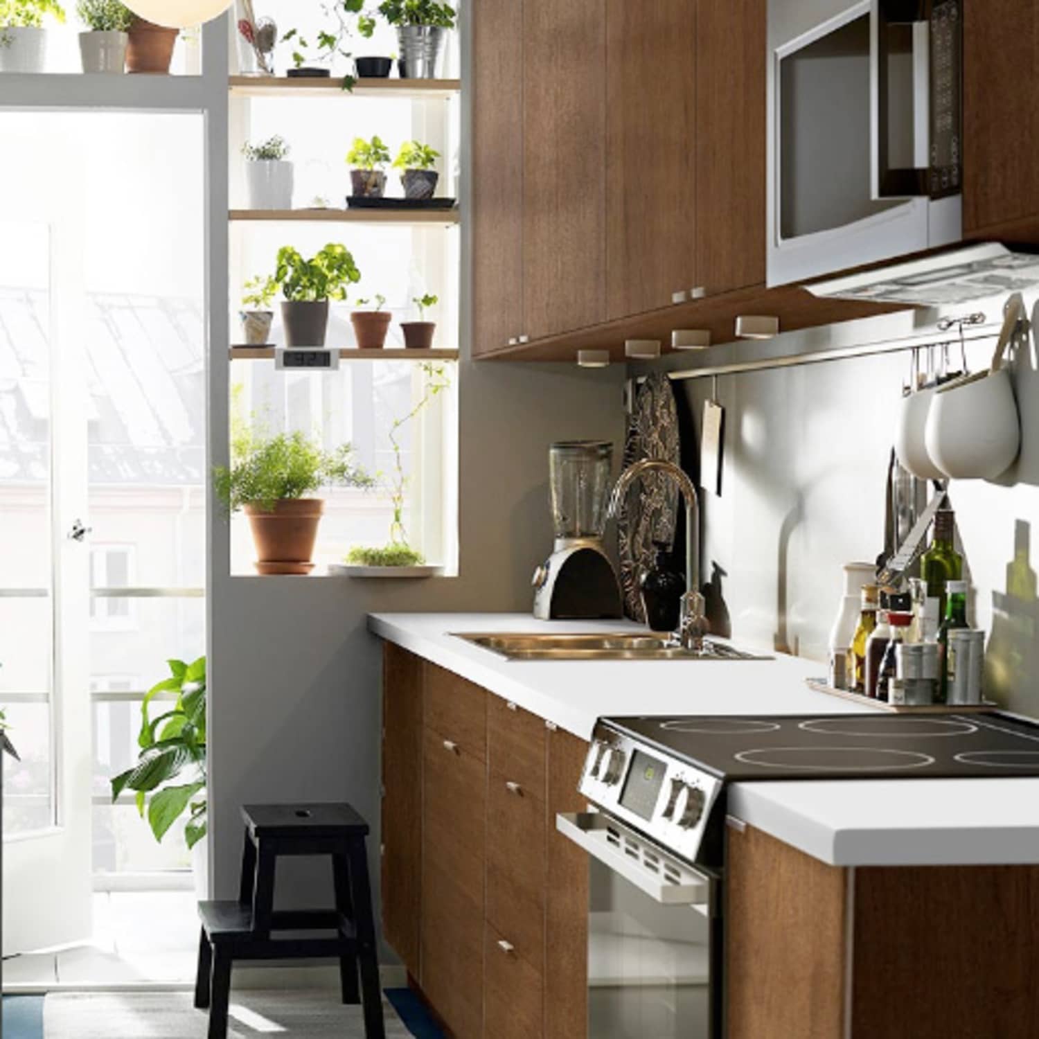 Compact Kitchen Appliances: 12 Smart Sources