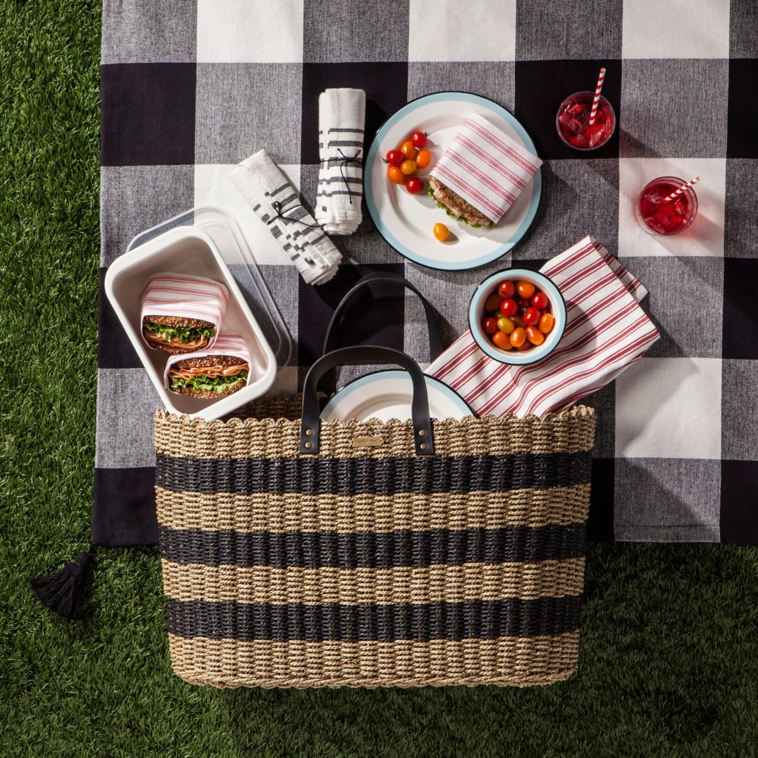 picnic basket menu narragansett ri