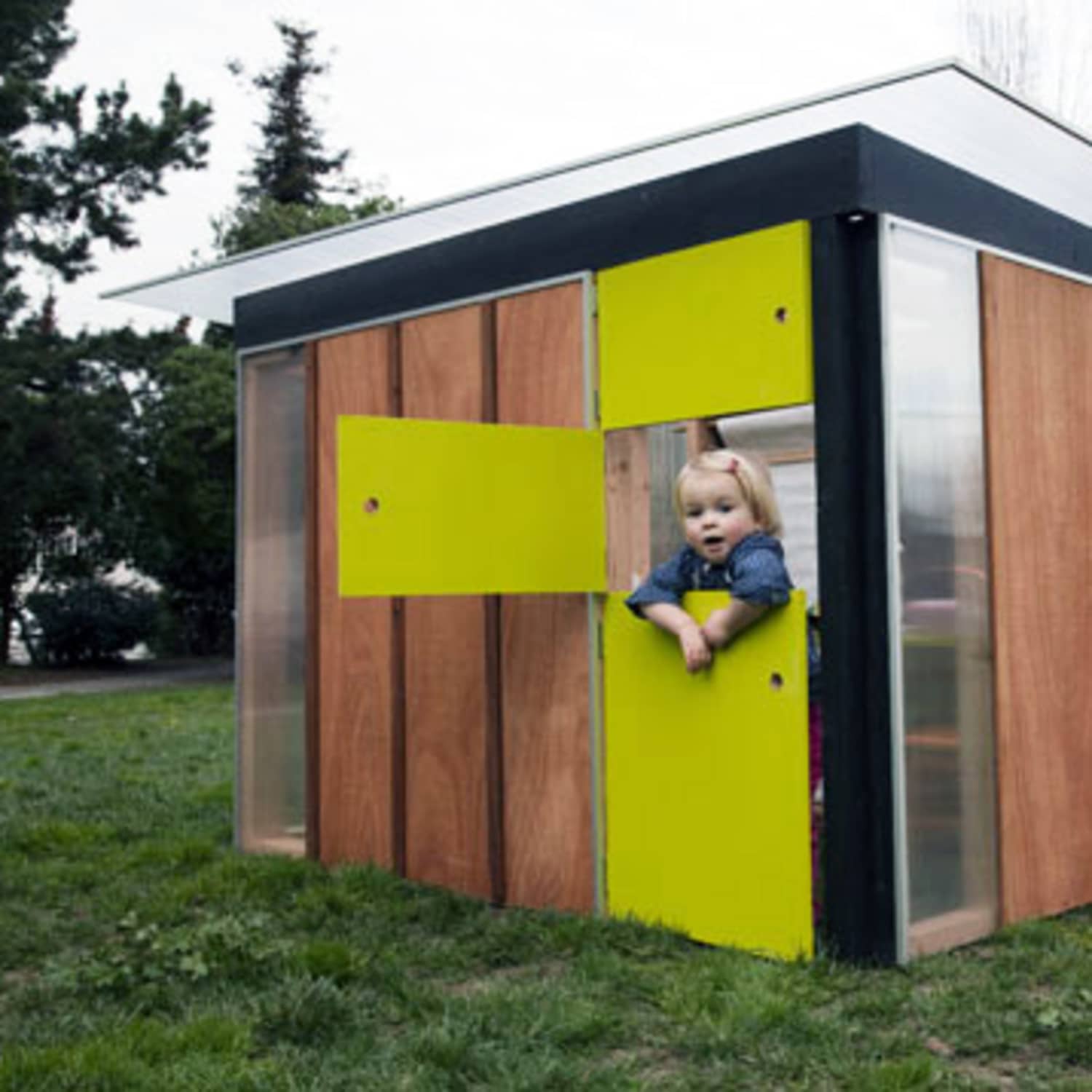 collapsible wooden playhouse