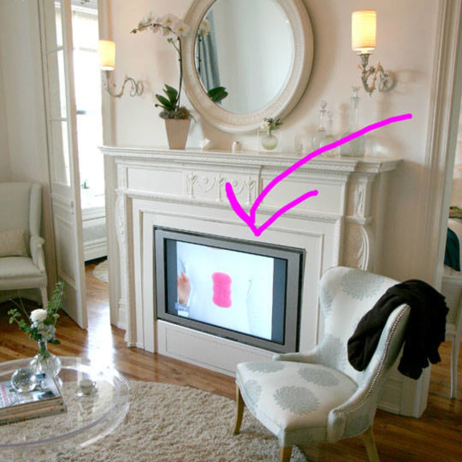 20 Diy Ways To Mount Your Tv Best Tv Hanging Ideas For Tough Spaces Apartment Therapy Magazine rack great to store my cable box, hung behind flat screen tv. 20 diy ways to mount your tv best tv