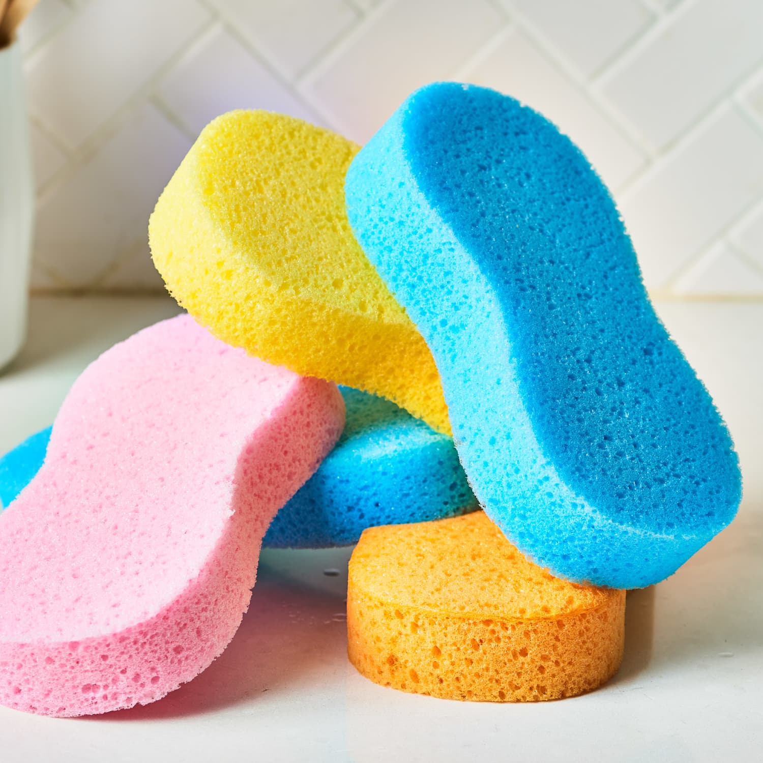 11 Surprising Ways to Use Sponges (Other than Washing Dishes