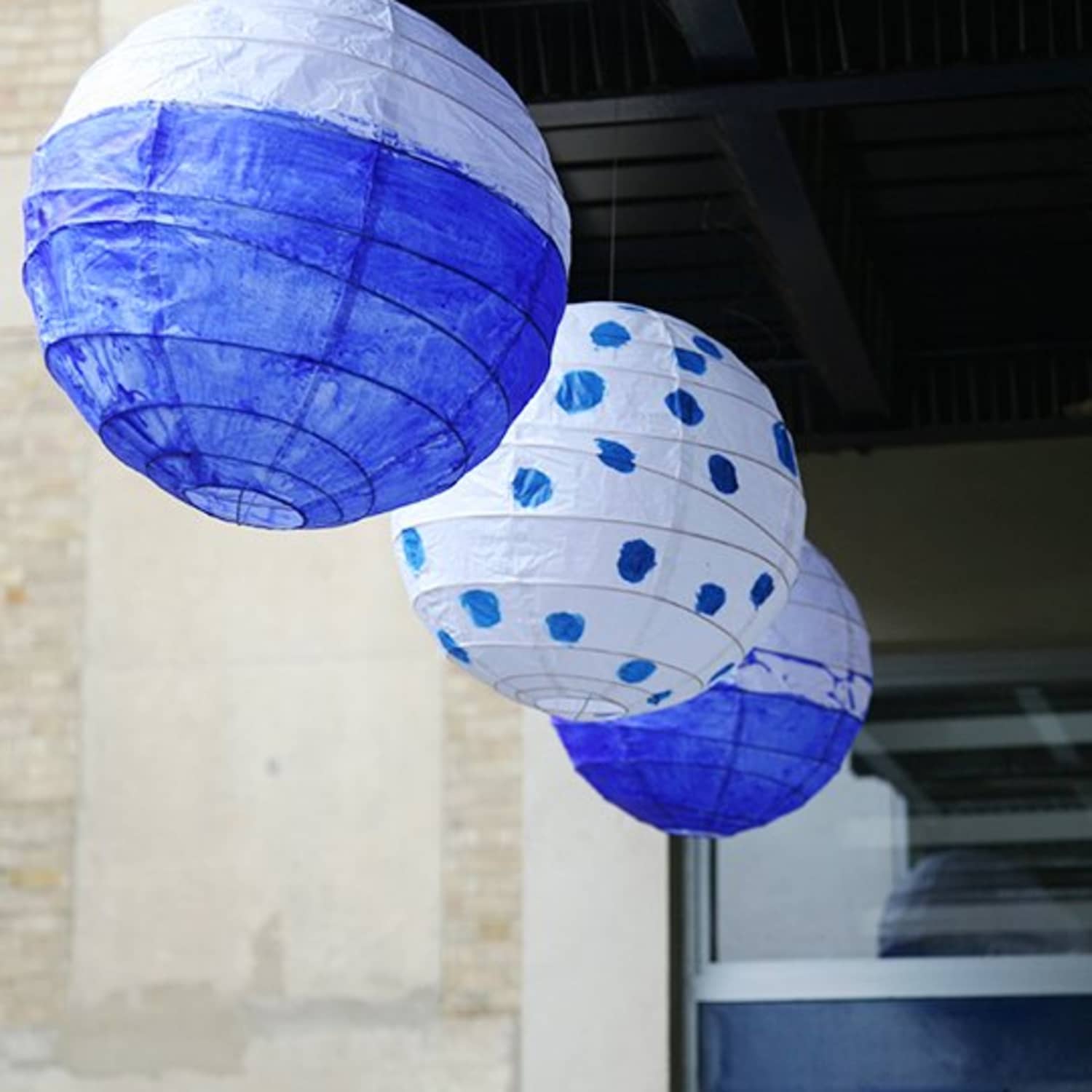 How To Make Dip-Dyed & Painted Paper Lanterns