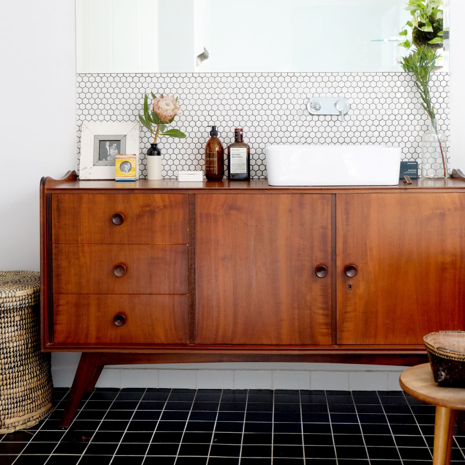 Guest Ready Styling Ideas For Your Bathroom Counter Apartment