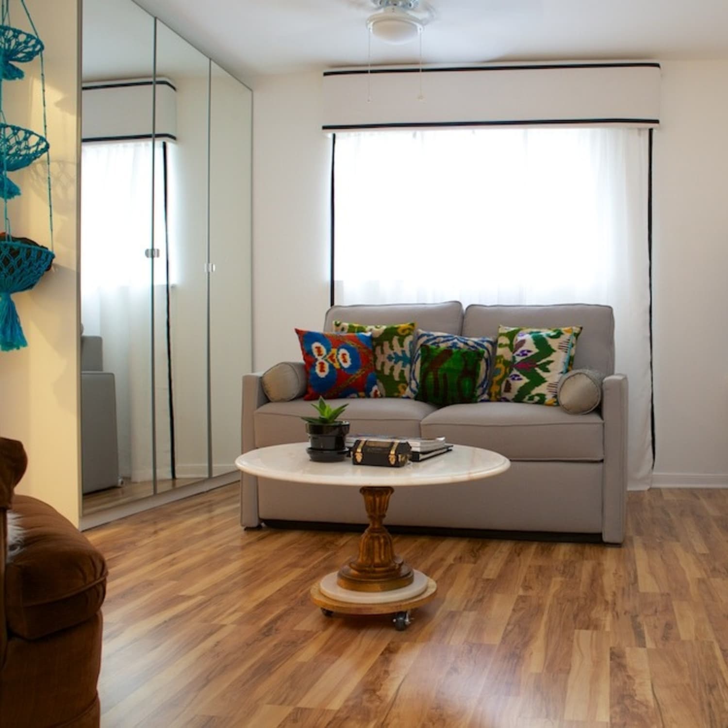 House Tour A Smart 300 Square Feet Austin Apartment Apartment